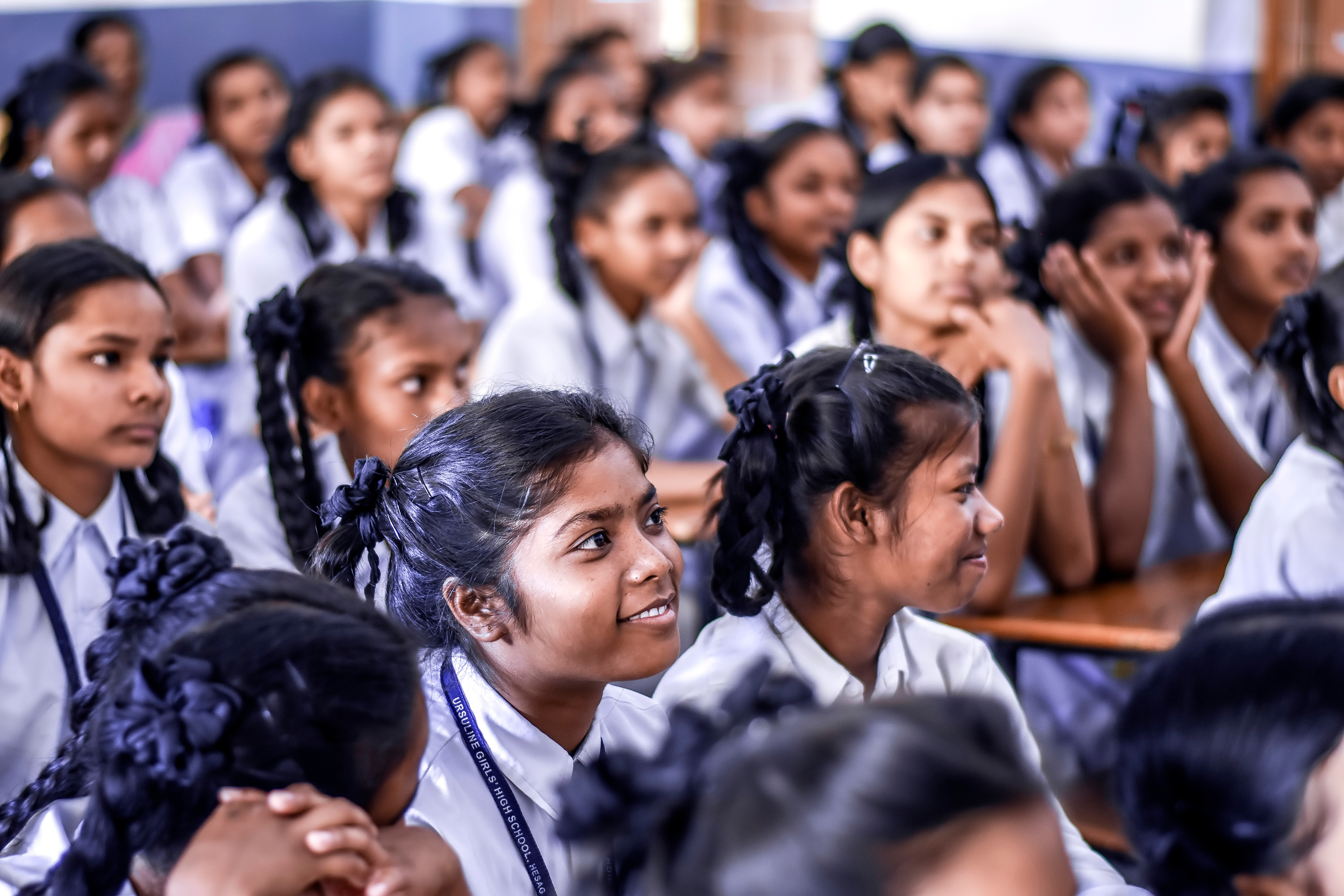 Урок индия. Indian School. Indian School pupils. Тамил Наду учительница. Indian School children in Mizoram.