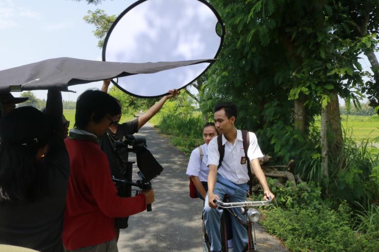 The actors and film crew of "My Sunshine", a short movie used as the edutainment campaign material in this intervention