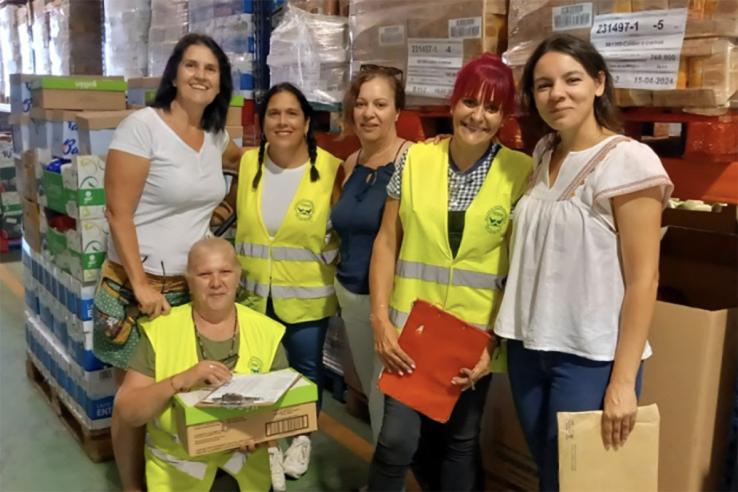 A group of women participating in the RedLab program in the Canary Islands. Photo credit: Spanish Ministry of Inclusion, Social Security and Migration and REDLAB Canarias