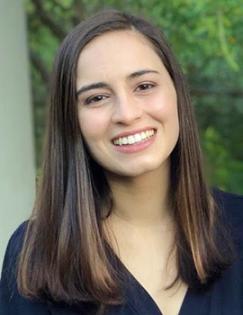 Headshot of Raquel Caldeira 