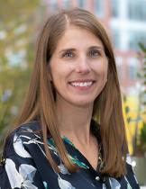 Headshot of Elizabeth Bond