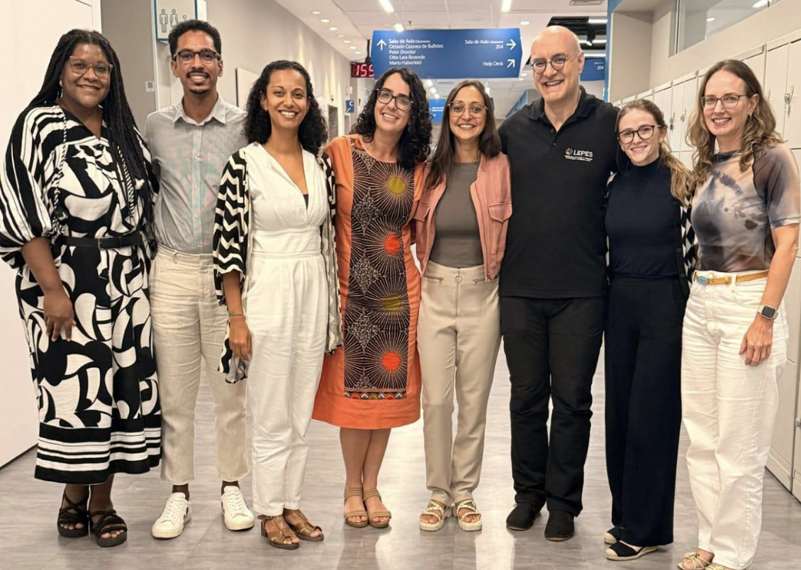 Members of  J-PAL LAC ( Élida e Priscila), Fundação Bracell (Filomena Siqueira), Itaú Social (Denilson Aluizio), Research team ( Luiz Scorzafave e Roberta Loboda), and implementing partners(Chrissie Carvalho e Nara Côrtes) no Insper.